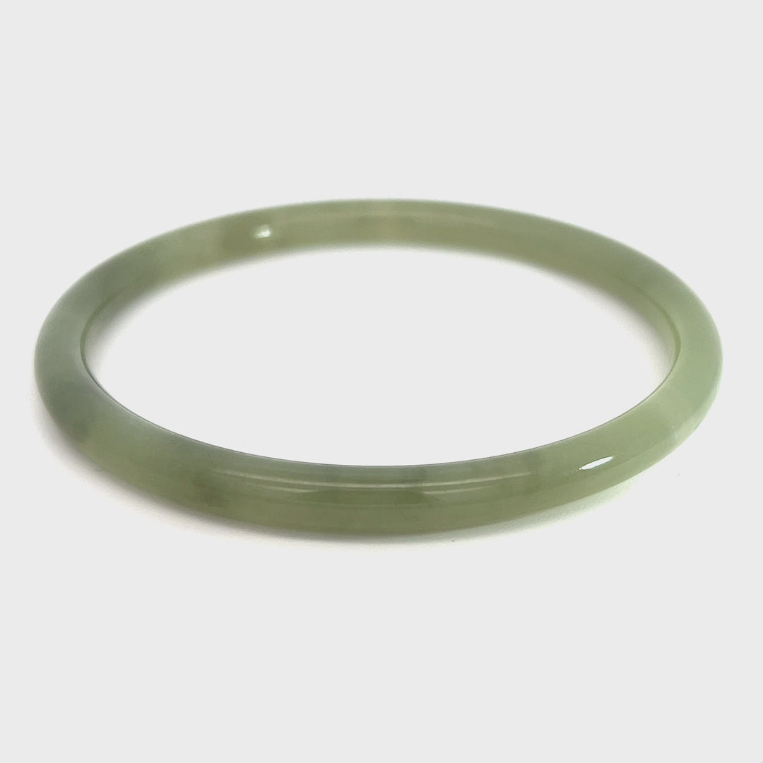 Nephrite Jade Bangle