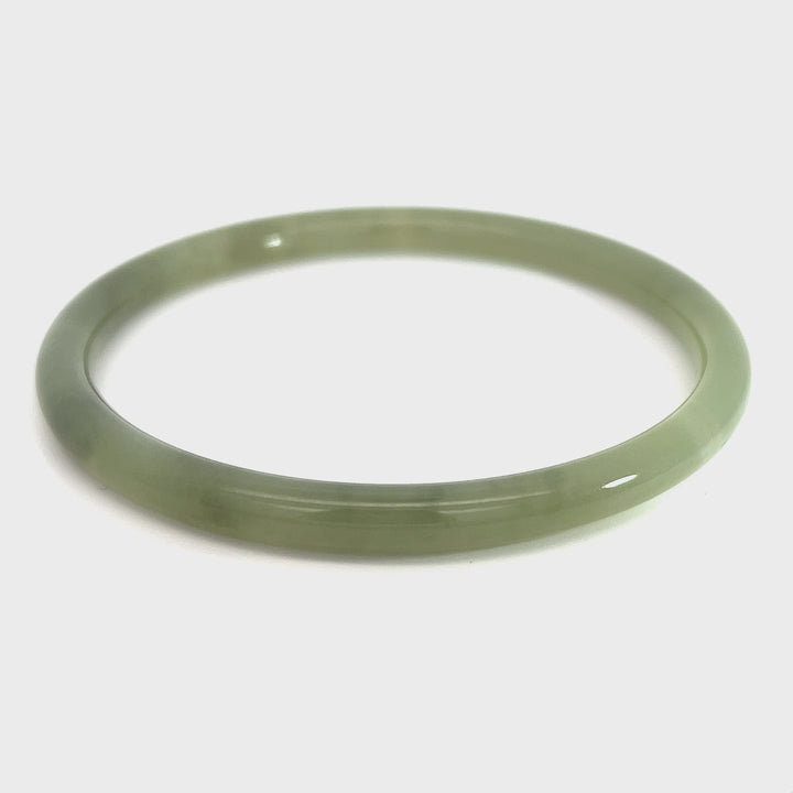 Nephrite Jade Bangle