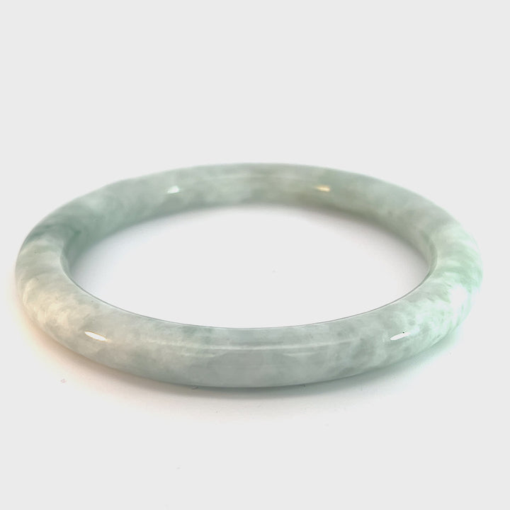 Light Green Jade Bangle